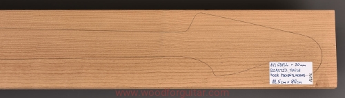 torrefied-maple-klon-bass-neck-gryf-2-1