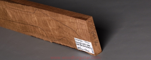 klon-falisty-torrefied-flame-maple-gryf-neck-121