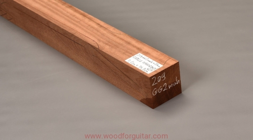 Woodforguitar_mahon_gryf_gitary_LP_71
