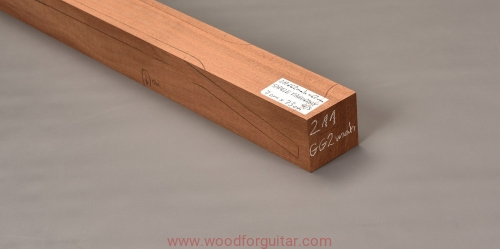 Woodforguitar_mahon_gryf_gitary_LP_51