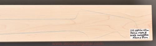 Woodforguitar_111_klon_gryf_gitary_basowej.JPG