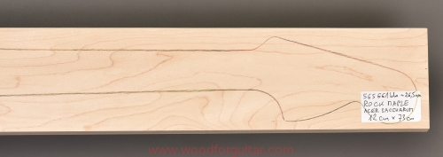 Woodforguitar_401_klon_gryf_gitary.JPG