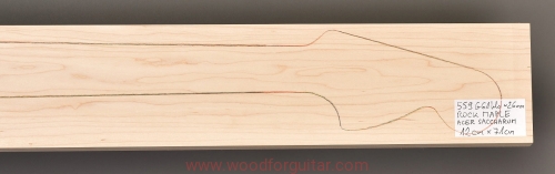 Woodforguitar_461_klon_gryf_gitary.JPG