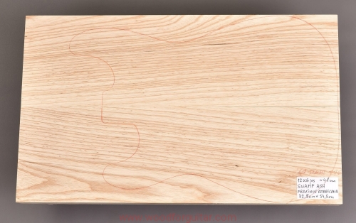 Woodforguitar_swamp_ash_153_jesion_bagienny
