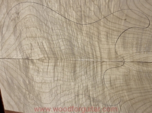 Drewno KLON FALISTY na top, 20mm